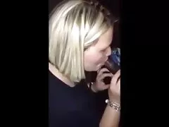 Hậu môn gangbang vì một tóc vàng phim sex khi chồng vắng nhà với hai kẻ